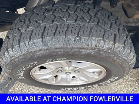 Used 2018 Chevrolet Silverado 1500 LT w/ All Star Edition AWD/4WD image 10