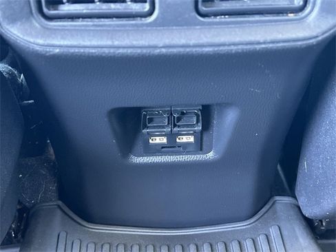 Used 2021 Toyota RAV4 XLE Premium image 32