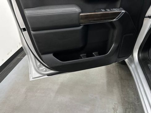 Used 2019 Chevrolet Silverado 1500 LT w/ Texas Edition RWD image 38