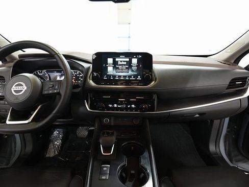 Used 2021 Nissan Rogue SL w/ Premium Package AWD/4WD image 2
