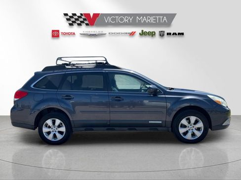 Used 2011 Subaru Outback 2.5i Limited w/ PWR Moonroof Pkg AWD/4WD image 6