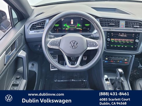 Used 2023 Volkswagen Tiguan SE R-Line image 12