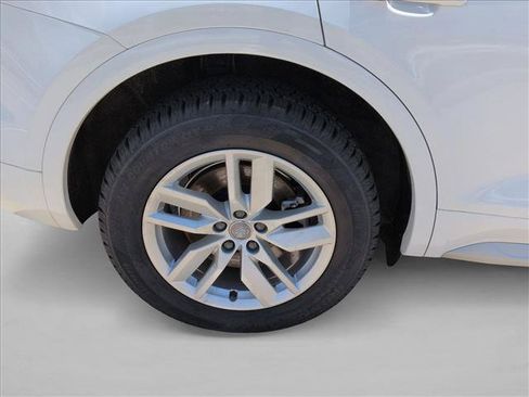 Used 2020 Audi Q5 2.0T Premium AWD/4WD image 23