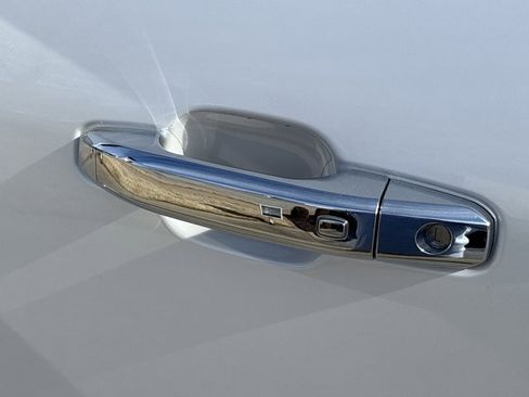 Used 2024 Chevrolet Silverado 3500 High Country w/ High Country Premium Package image 17