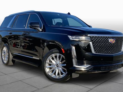 Used 2023 Cadillac Escalade Premium Luxury image 2