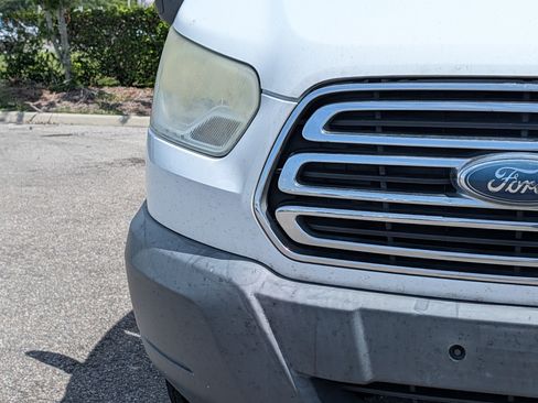 Used 2015 Ford Transit 250 130 Low Roof w/ Exterior Upgrade Package RWD image 10