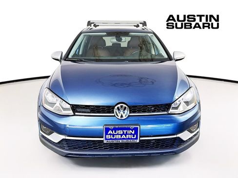 Used 2017 Volkswagen Golf Alltrack SEL AWD/4WD image 2
