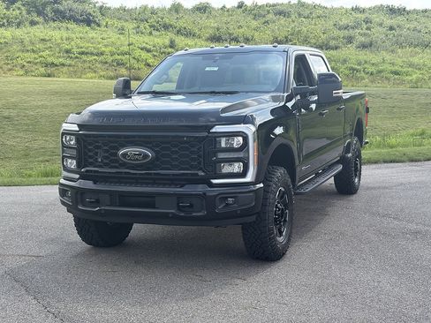 New 2026 Ford F350 Lariat AWD/4WD image 1