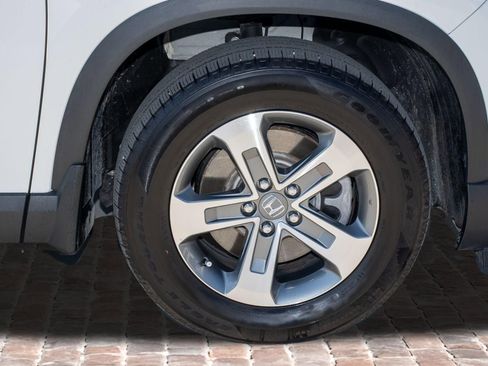 Certified 2025 Honda Pilot EX-L image 44