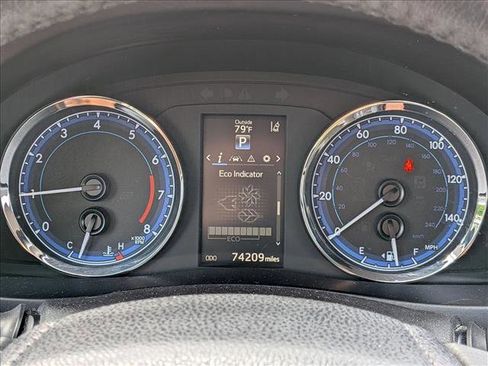 Used 2017 Toyota Corolla SE FWD image 12