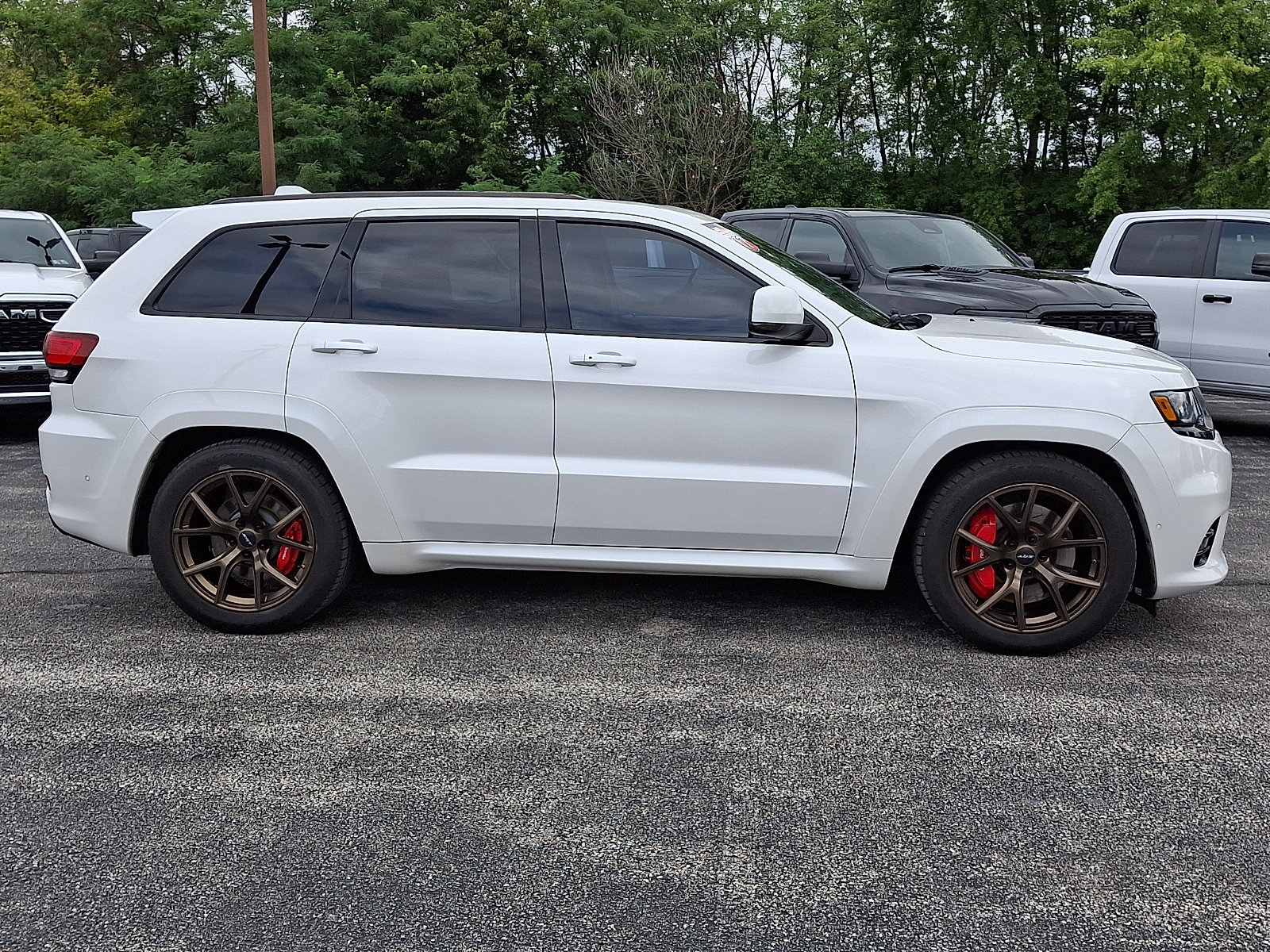 Used 2017 Jeep Grand Cherokee SRT w/ Trailer Tow Group IV AWD/4WD image 8