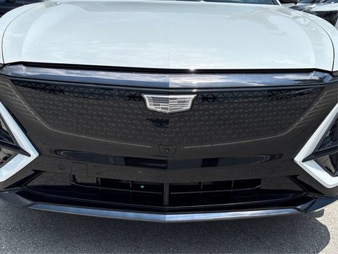 New 2027 Cadillac Lyriq Sport RWD image 12