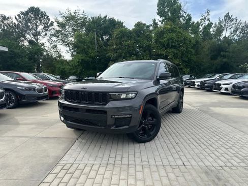 Used 2022 Jeep Grand Cherokee L Limited w/ Luxury Tech Group II AWD/4WD image 1
