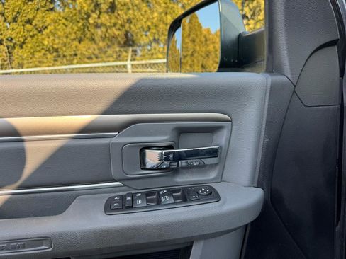 Used 2017 RAM 3500 Big Horn image 7