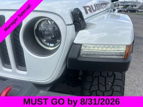 Used 2023 Jeep Gladiator Rubicon w/ LED Lighting Group AWD/4WD image 9