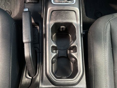 Used 2018 Jeep Wrangler Unlimited Sport S AWD/4WD image 26
