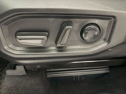 Used 2024 Toyota Tundra Limited image 28