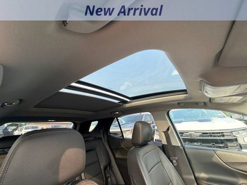 Used 2018 Chevrolet Equinox Premier AWD/4WD image 4
