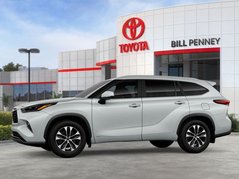 New 2026 Toyota Highlander XLE AWD/4WD image 3