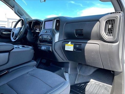 New 2026 Chevrolet Silverado 1500 W/T w/ WT Safety Package AWD/4WD image 9