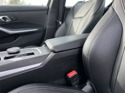 Used 2024 BMW 330i Sedan image 21