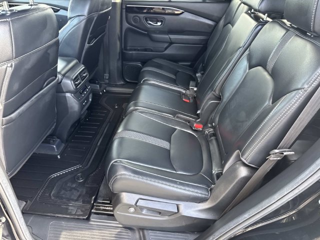 Used 2025 Honda Pilot Touring image 27