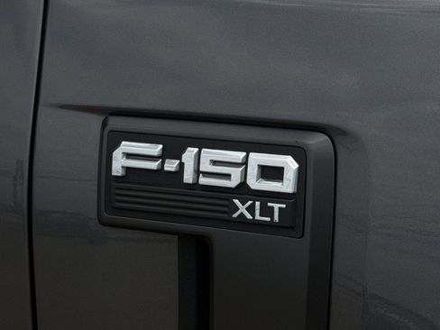 Used 2022 Ford F150 XLT w/ Equipment Group 302A High AWD/4WD image 11