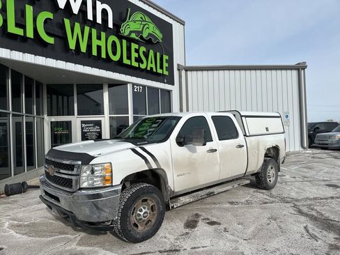 Used 2012 Chevrolet Silverado 2500 W/T image 2