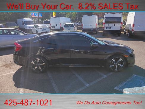 Used 2017 Honda Civic Touring image 4