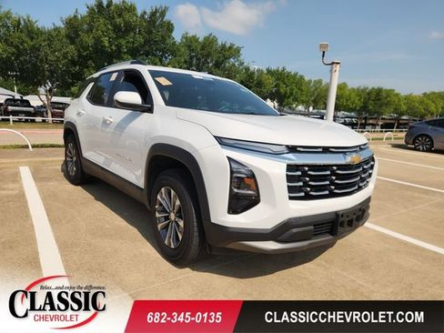 Used 2026 Chevrolet Equinox LT w/ Convenience Package II FWD image 1