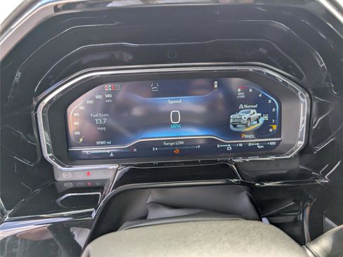 Used 2024 Chevrolet Silverado 2500 High Country w/ High Country Premium Package image 20