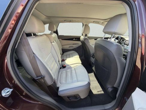 Used 2019 Kia Sorento SX AWD/4WD image 25