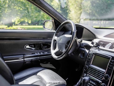 Used 2009 Maybach 62 S RWD image 55