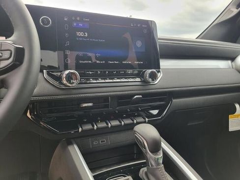 New 2025 Chevrolet Colorado LT w/ LT Convenience Package image 14