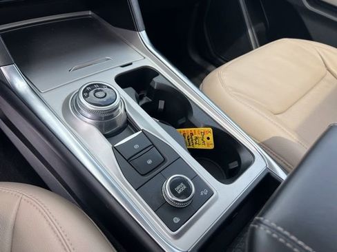 Certified 2023 Ford Explorer Limited w/ Limited Technology Package AWD/4WD image 18