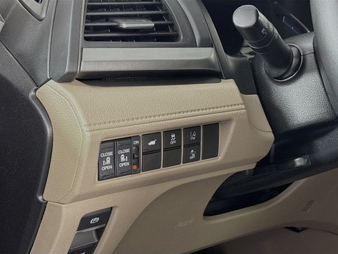 Used 2020 Honda Odyssey EX-L image 10
