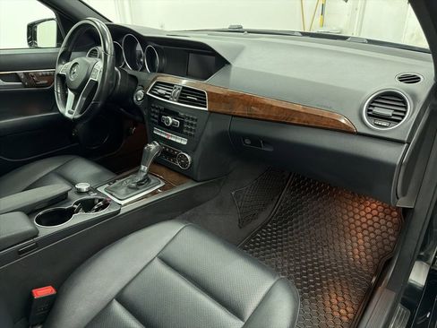 Used 2013 Mercedes-Benz C 250 Sedan image 28