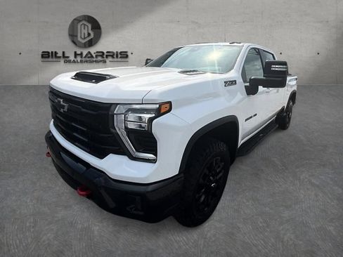 Used 2025 Chevrolet Silverado 2500 LT w/ Trail Boss Package AWD/4WD image 1