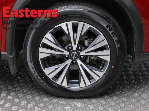 Used 2023 Nissan Rogue SV w/ SV Premium B Package AWD/4WD image 31