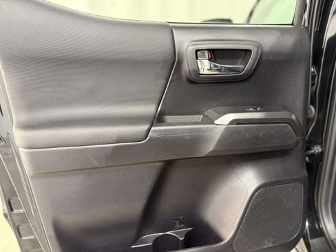 Used 2020 Toyota Tacoma TRD Off-Road image 24