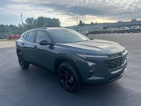 New 2026 Chevrolet Trax LT w/ Driver Confidence Package FWD image 7