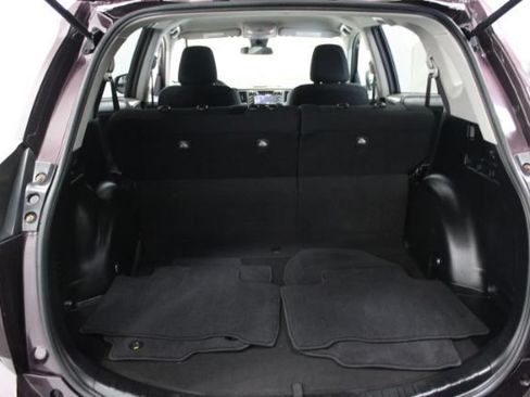 Used 2017 Toyota RAV4 LE w/ All Weather Liner Package AWD/4WD image 21