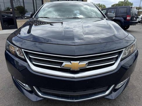 Used 2017 Chevrolet Impala LT w/ Convenience Package FWD image 2