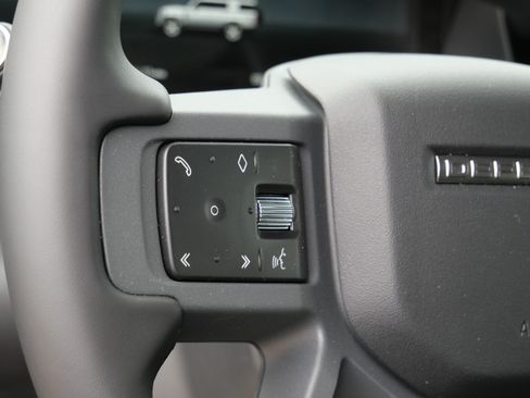 New 2026 Land Rover Defender 130 X-Dynamic SE AWD/4WD image 10