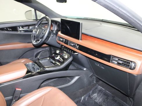 Used 2022 Lincoln Nautilus Reserve w/ Equipment Group 201A FWD image 29