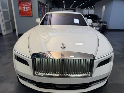 Used 2024 Rolls-Royce Spectre w/ Spectre Launch Package AWD/4WD image 4