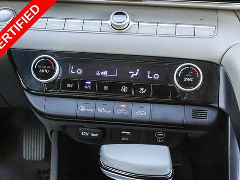 Certified 2024 Hyundai Elantra SEL FWD image 15