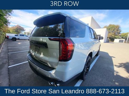 Used 2023 GMC Yukon Denali Ultimate AWD/4WD image 7