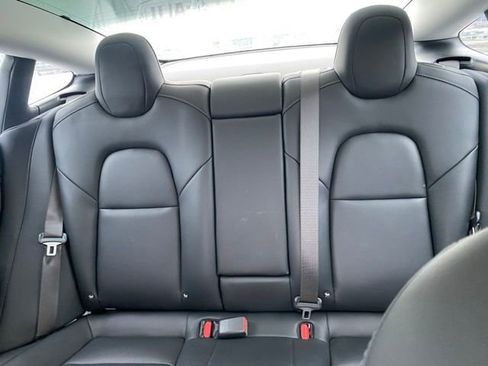 Used 2018 Tesla Model 3 Long Range image 15