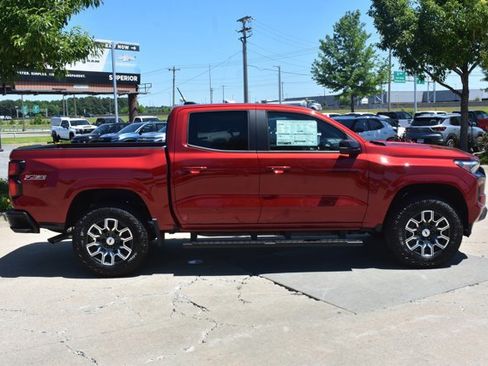 New 2026 Chevrolet Colorado Z71 w/ Technology Package AWD/4WD image 4